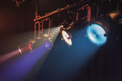 Showtec Performer 1500 Fresnel 6500K